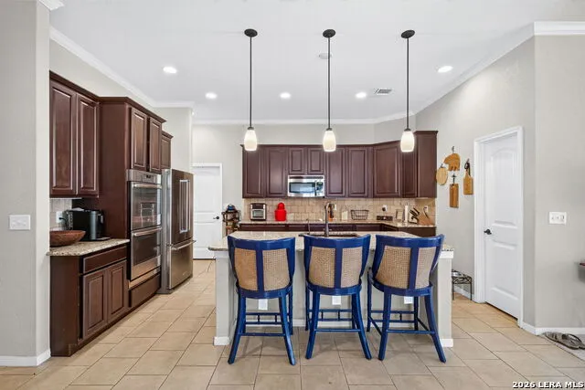 4624 SPLIT OAK RD Cibolo, TX 78108