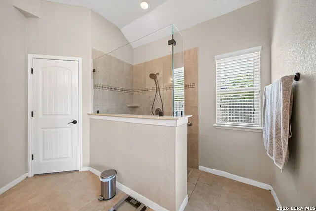 4624 SPLIT OAK RD Cibolo, TX 78108