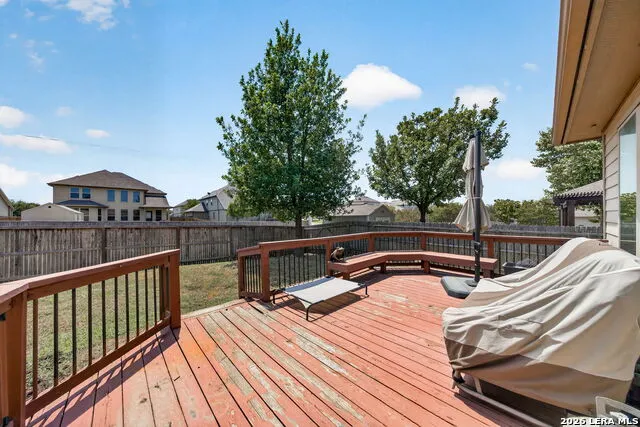 4624 SPLIT OAK RD Cibolo, TX 78108