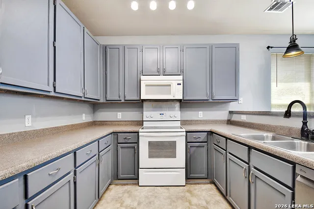 248 Cloud Crossing Cibolo, TX 78108
