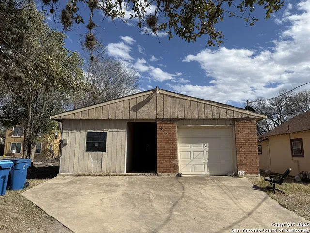 813 Ross Kerrville, TX 78028