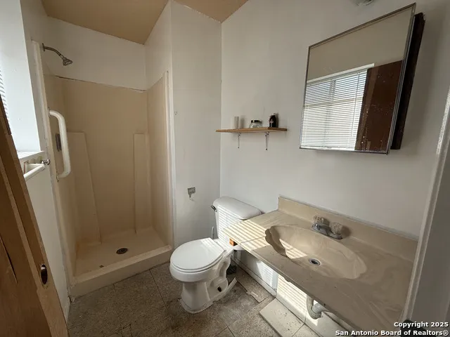 813 Ross Kerrville, TX 78028
