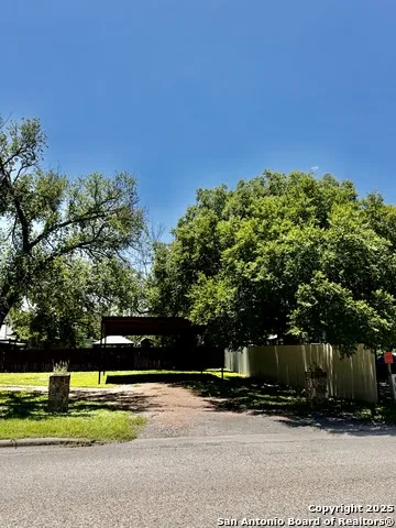 102 11th Junction, TX 76849