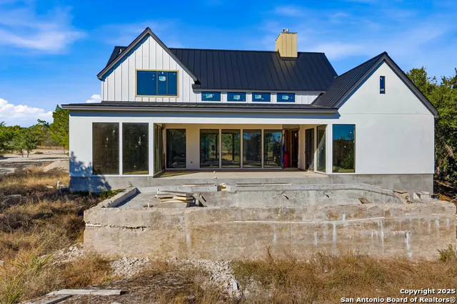 1742 Paradise Pkwy Canyon Lake, TX 78133