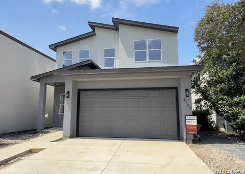 2535 Manor Heights