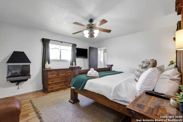 9950 Fm 471 LaCoste, TX 78039