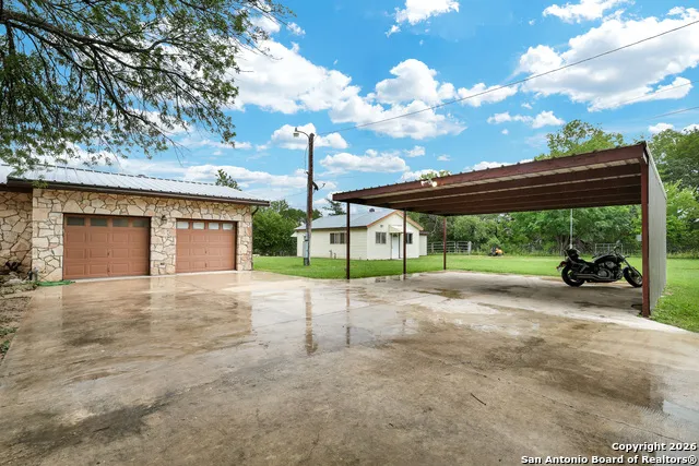 9950 Fm 471 LaCoste, TX 78039
