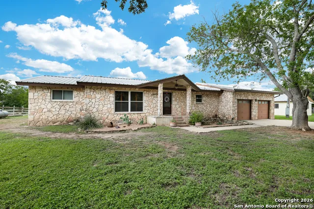 9950 Fm 471 LaCoste, TX 78039