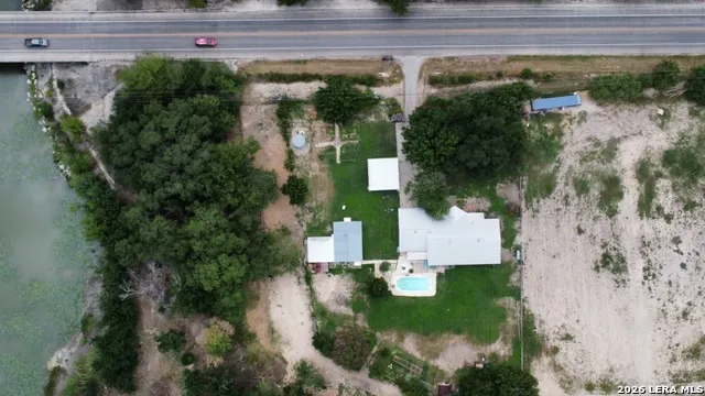 9950 Fm 471 LaCoste, TX 78039