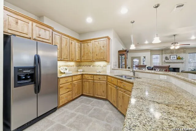 329 E Bandera Boerne, TX 78006