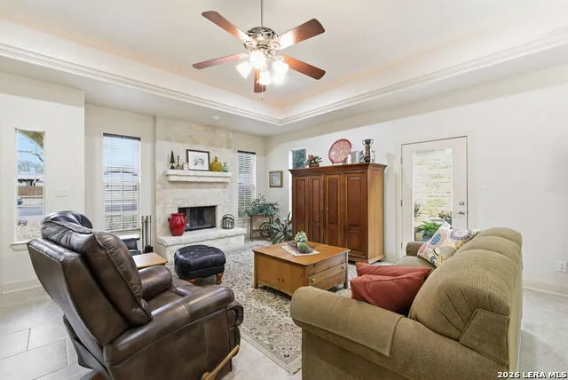 329 E Bandera Boerne, TX 78006