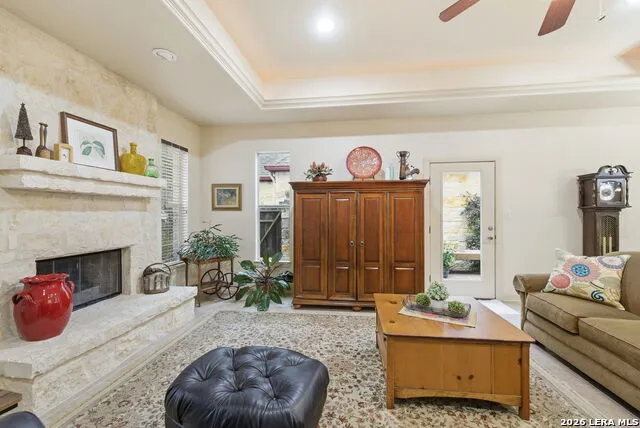 329 E Bandera Boerne, TX 78006