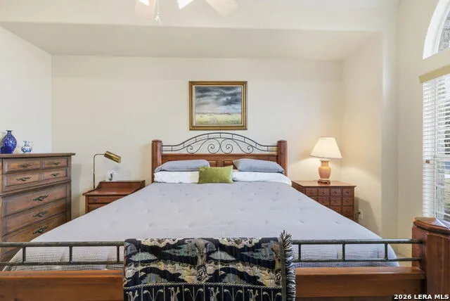 329 E Bandera Boerne, TX 78006