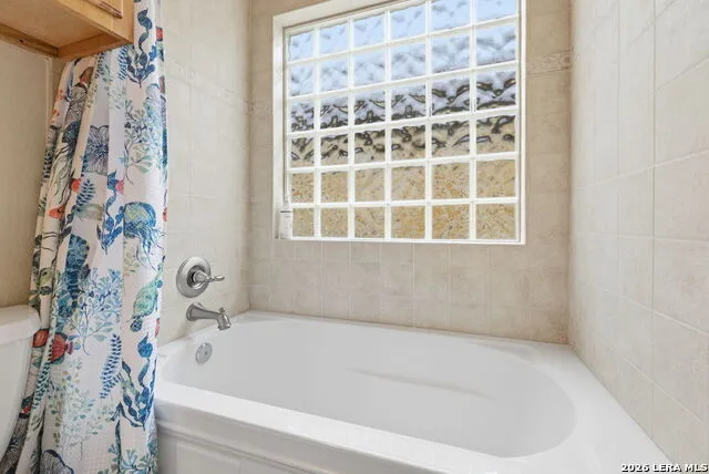 329 E Bandera Boerne, TX 78006