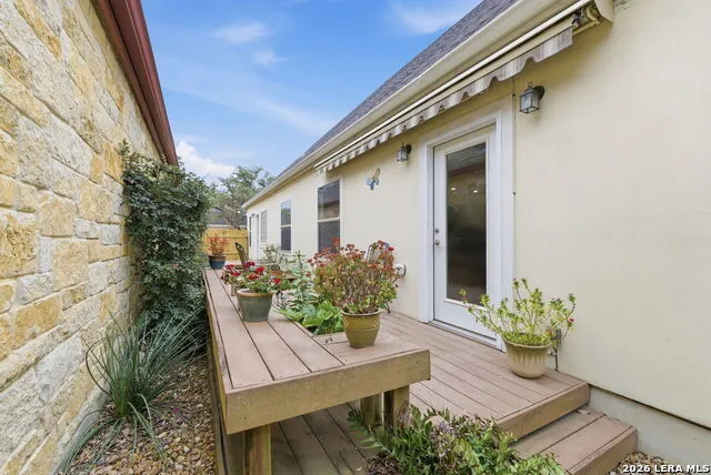 329 E Bandera Boerne, TX 78006