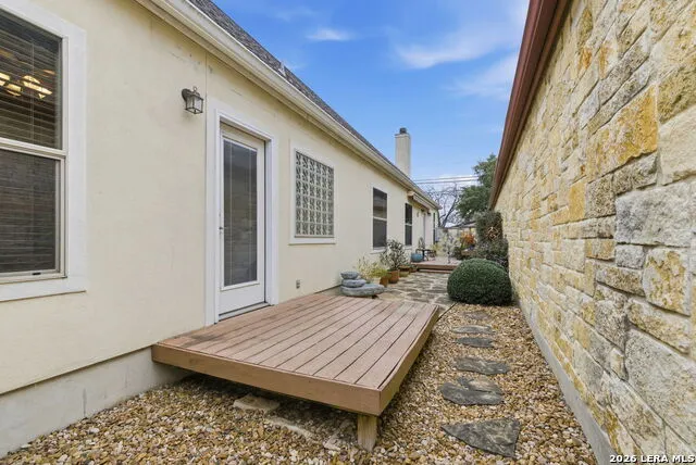 329 E Bandera Boerne, TX 78006