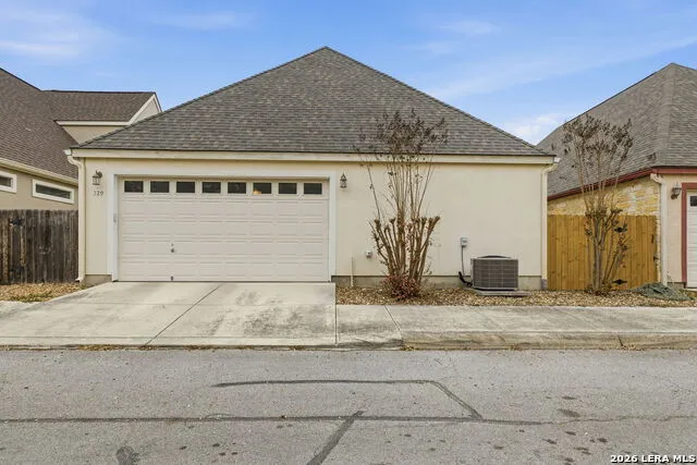 329 E Bandera Boerne, TX 78006