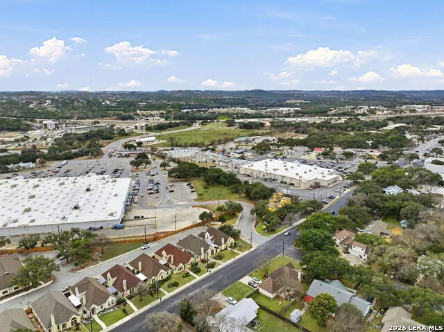 329 E Bandera Boerne, TX 78006