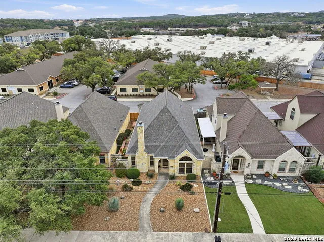 329 E Bandera Boerne, TX 78006