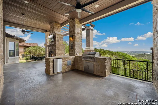 1078 Star Ridge Spring Branch, TX 78070
