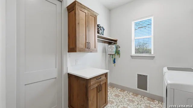 1130 Church Seguin, TX 78155