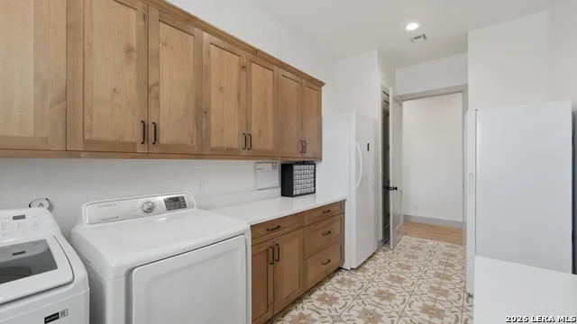 1130 Church Seguin, TX 78155