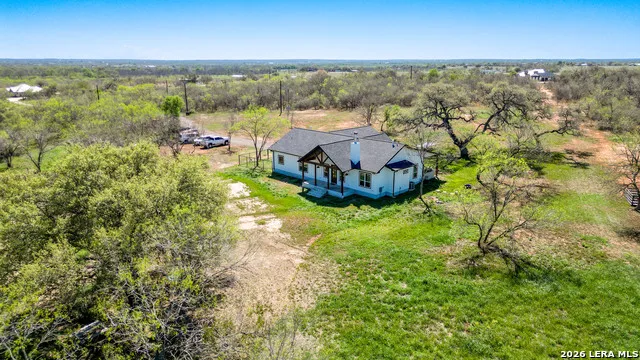 1130 Church Seguin, TX 78155