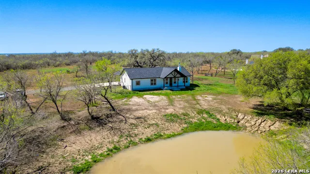 1130 Church Seguin, TX 78155