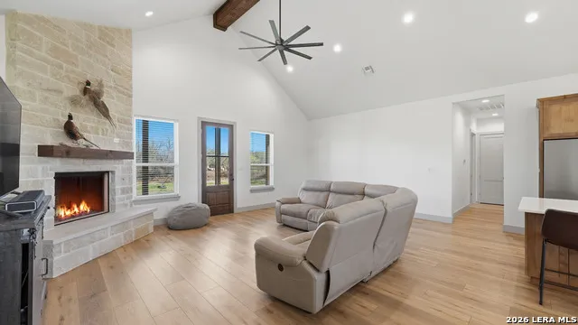 1130 Church Seguin, TX 78155