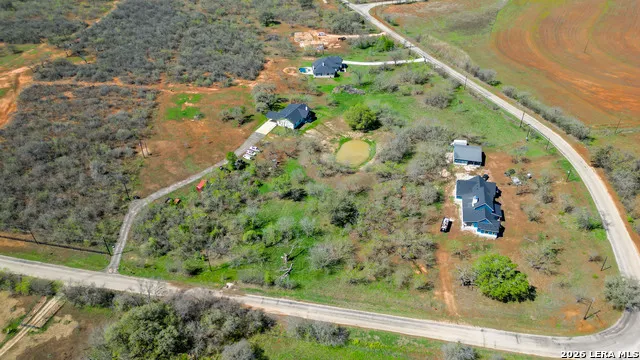 1130 Church Seguin, TX 78155