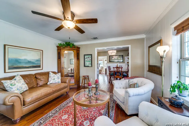 313 Roosevelt Boerne, TX 78006