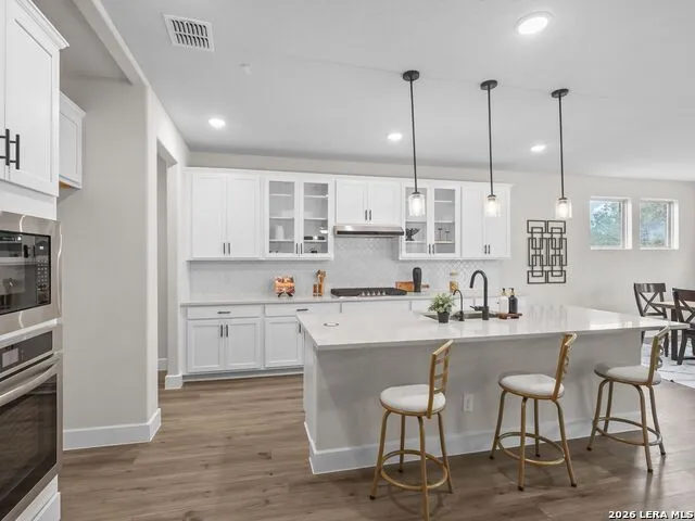 124 POE PARKWAY Castroville, TX 78009