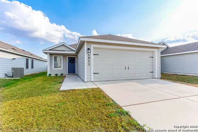 5935 Texas Seguin, TX 78155