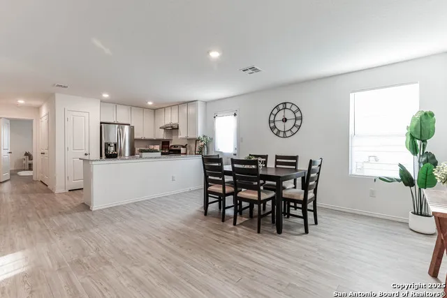 5935 Texas Seguin, TX 78155