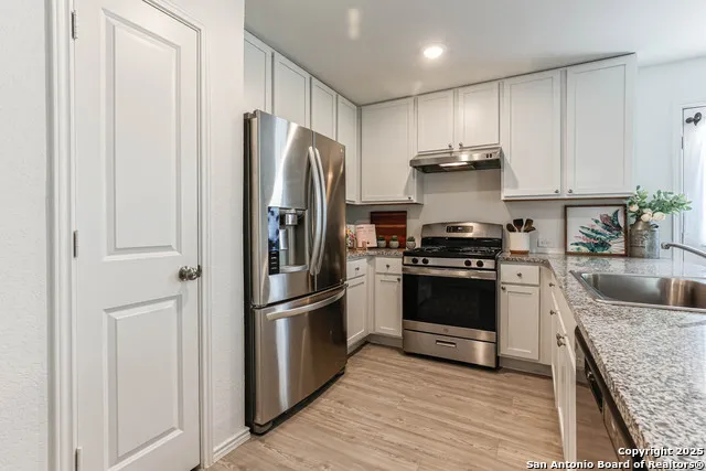 5935 Texas Seguin, TX 78155