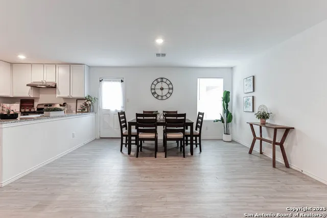 5935 Texas Seguin, TX 78155