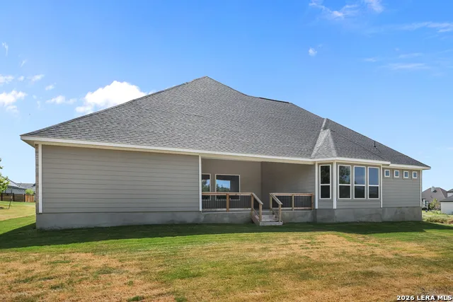 222 Poe Parkway Castroville, TX 78009