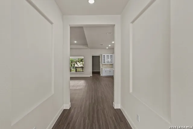 222 Poe Parkway Castroville, TX 78009