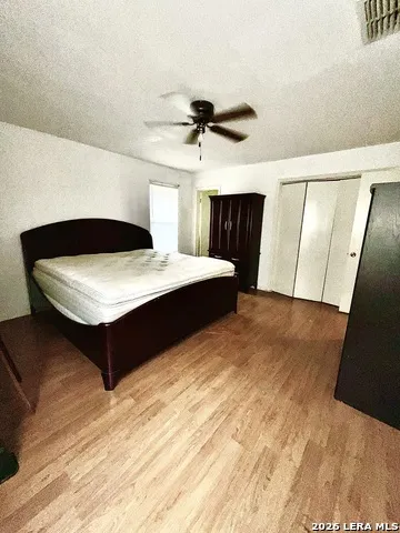 1106 E HUTCHINSON ST Beeville, TX 78102