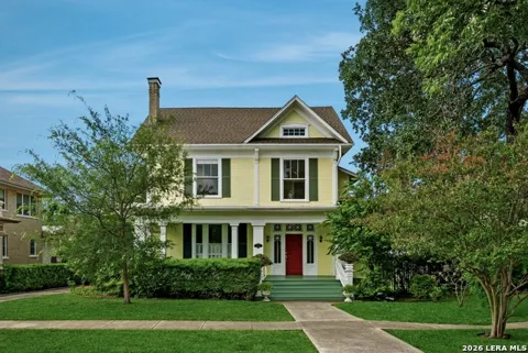 124 E Summit Ave