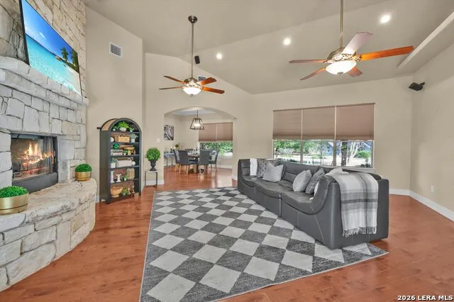 10319 Oak Forest New Braunfels, TX 78132