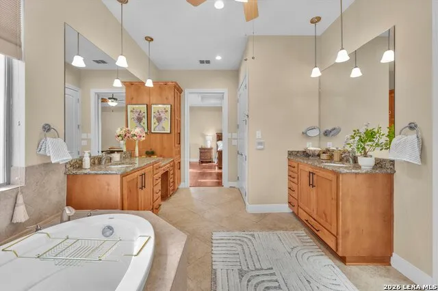 10319 Oak Forest New Braunfels, TX 78132