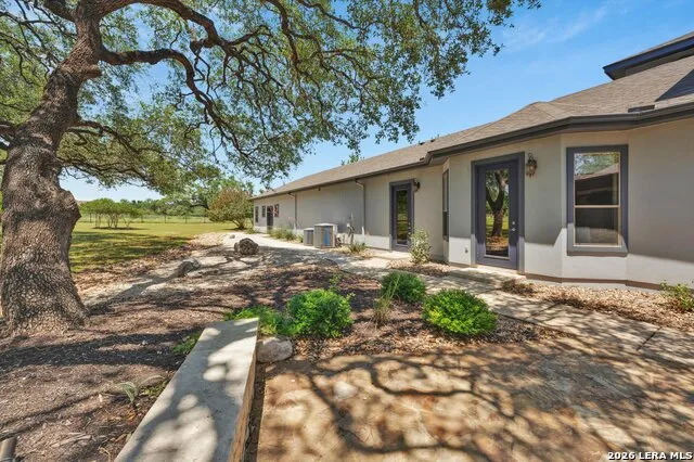 10319 Oak Forest New Braunfels, TX 78132