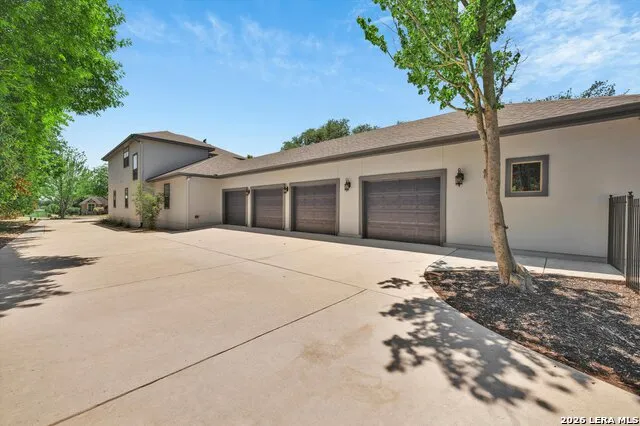10319 Oak Forest New Braunfels, TX 78132