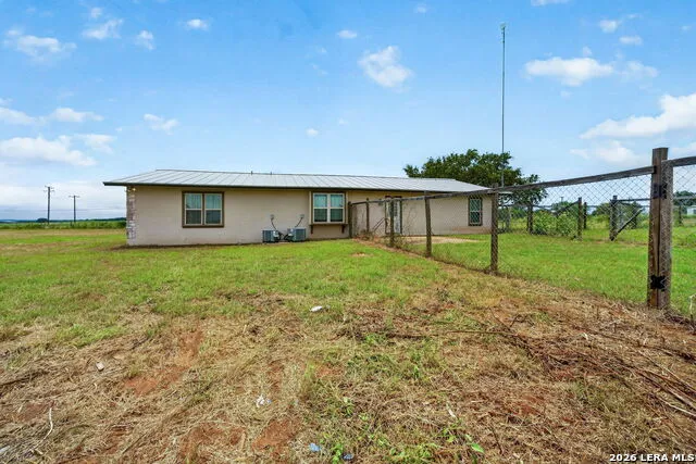 4044 W Fm 476 Poteet, TX 78065