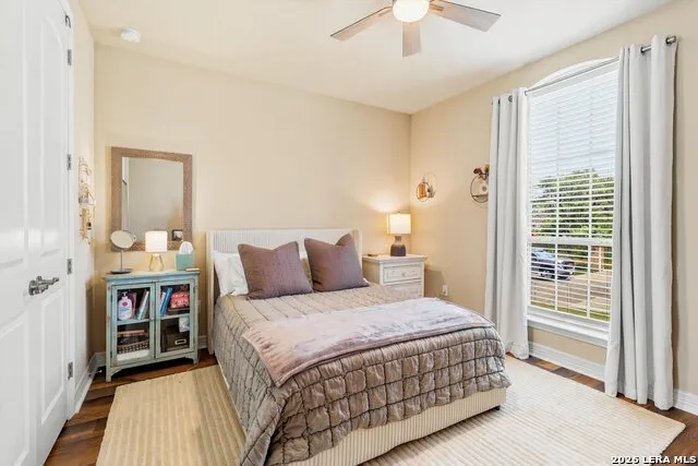 333 Cascade Trl Castroville, TX 78009
