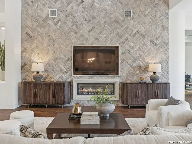 784 Ansley Forest Rd. Bulverde, TX 78163