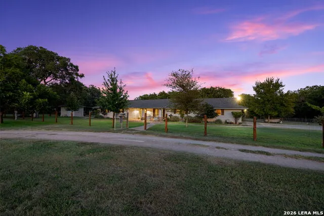 9532 WINDWOOD DR Boerne, TX 78006