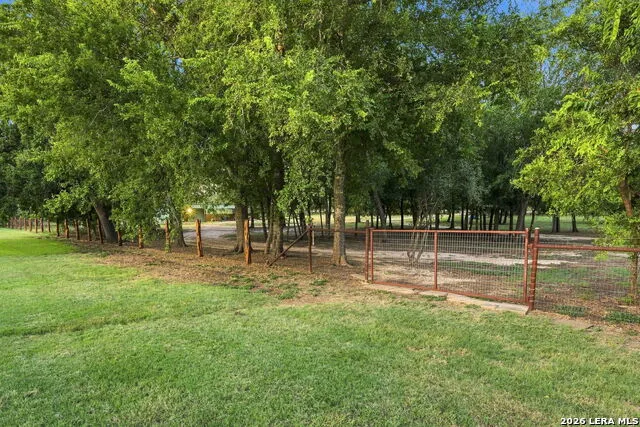 9532 WINDWOOD DR Boerne, TX 78006