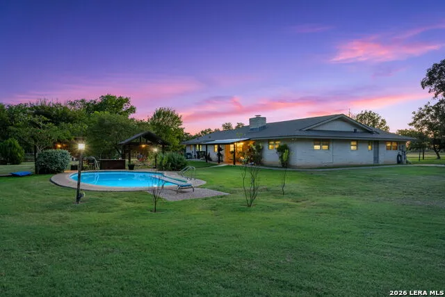 9532 WINDWOOD DR Boerne, TX 78006